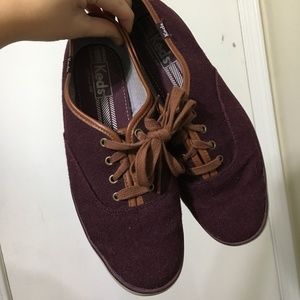 Maroon wool sneakers